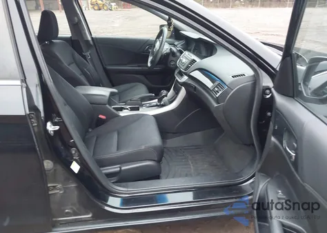 2013 Honda Accord z USA, uszkodzony, nr VIN 1HGCR2F560A155610